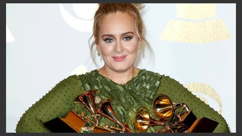 Adele, la gran ganadora de los Grammy. 