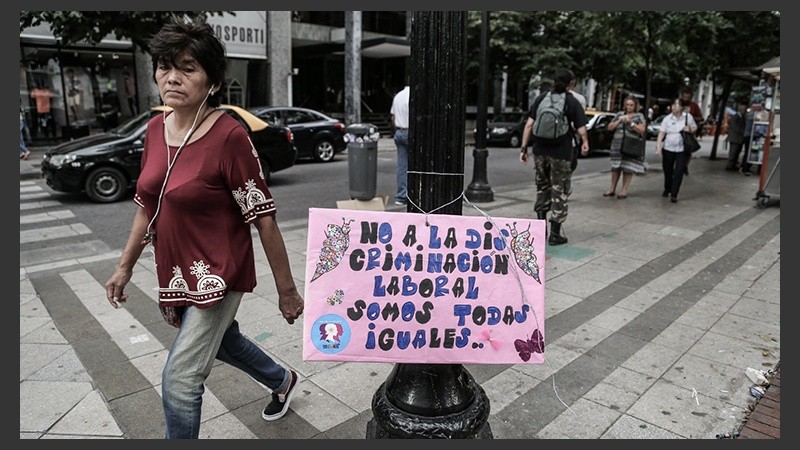 Plaza Pringles, uno de los lugares donde se manifestaron durante el paro de mujeres. (Alan Monzón/Rosario3.com)