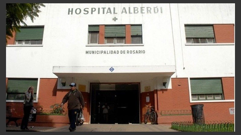 La víctima ingresó al Hospital Alberdi este martes a las 23.30.