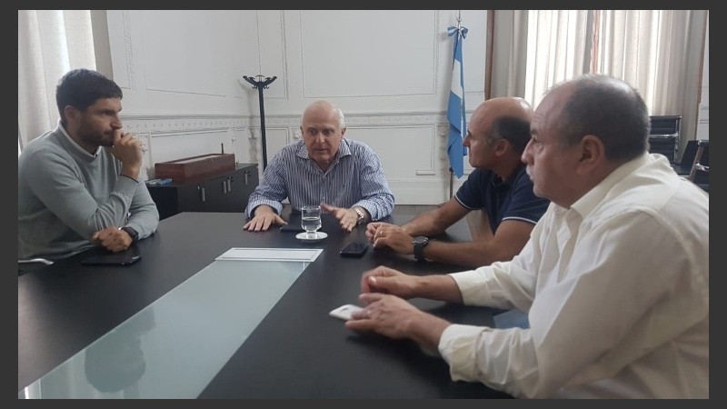 Lifschitz se reunión con su gabinete de Seguridad en Rosario. 