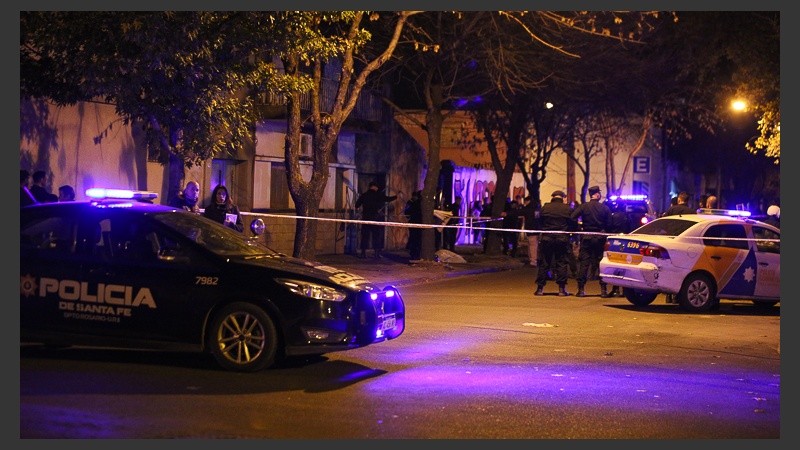 El asesinato ocurrió en Mitre al 3100, casi esquina Garay, en la zona sur de Rosario.