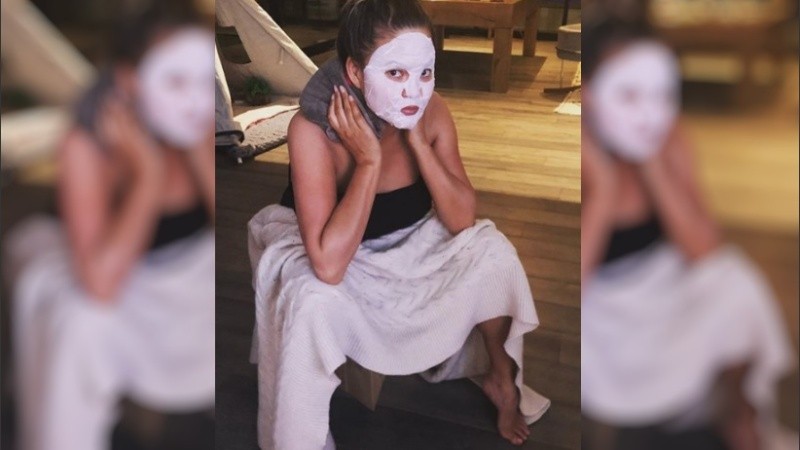 La modelo Chrissy Teigen recomendó la técnica a través de su perfil en Instagram.