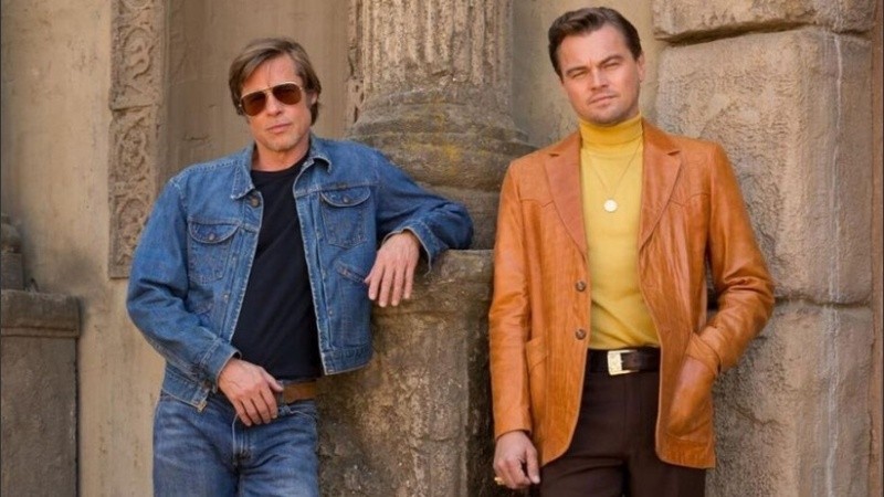 Brad Pitt y Leonardo DiCaprio en una escena de 