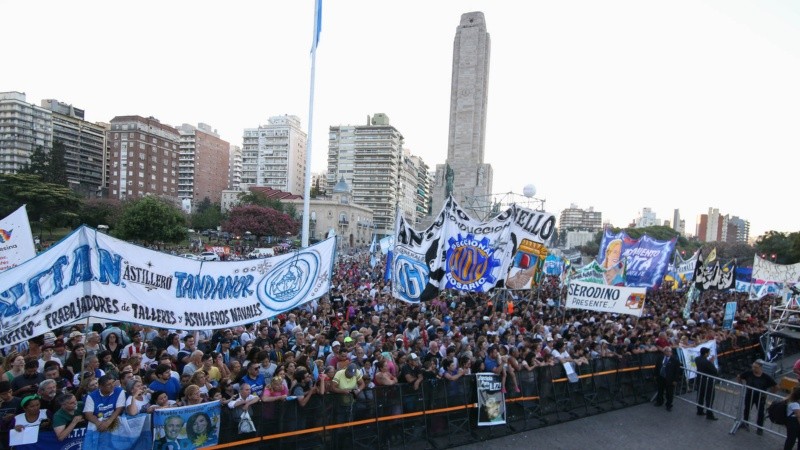 Postales del homenaje a Manuel Belgrano este jueves por la tarde en Rosario.