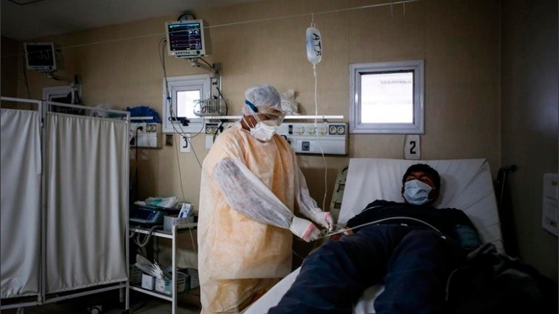 Un paciente en el Hospital de Agudos en Ezeiza, provincia de Buenos Aires.