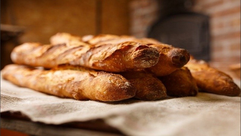 La Real Academia Española planteó el interrogante: ¿Cómo se llama la parte tostada y dura de los dos extremos de una barra de pan? 