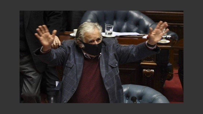Mujica: “La Argentina tiene que encontrar caminos del medio