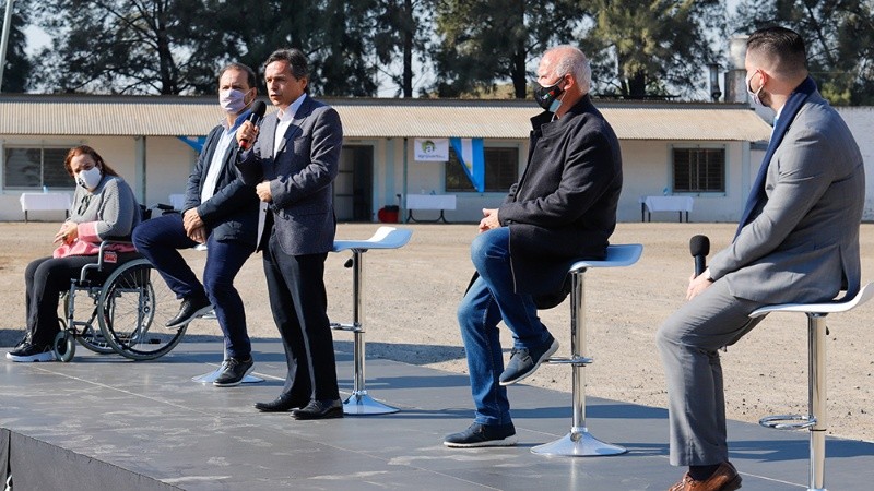 El ministro Giuliano encabezó el evento desarrollado en el cordón industrial.