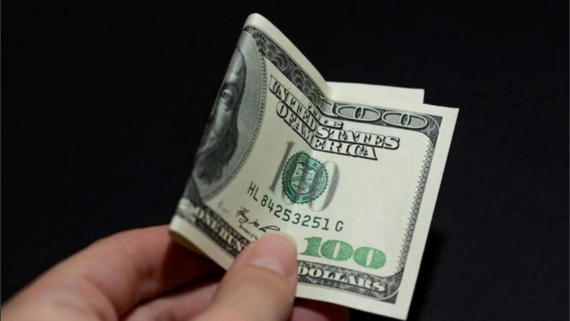 El dólar oficial se mantiene sin cambios