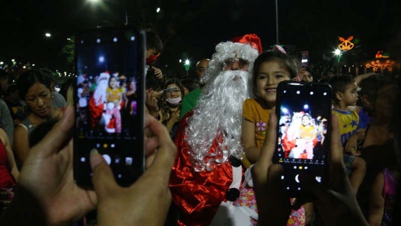 Papá Noel presente en la noche del 8 de diciembre. 