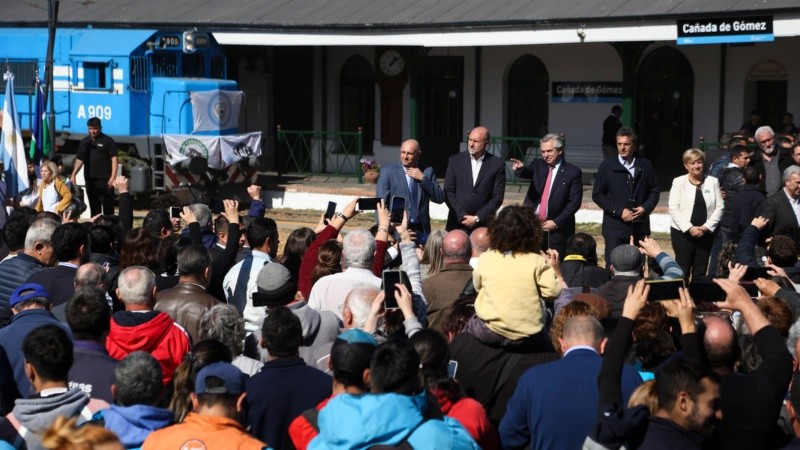 El acto oficial en Cañada de Gómez con la presencia del presidente Alberto Fernández. 