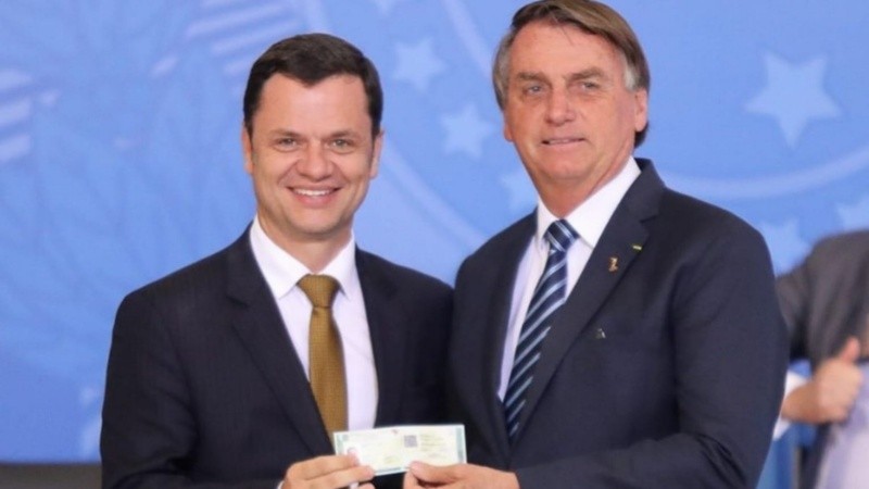 Anderson Torres junto al ex presidente Bolsonaro.