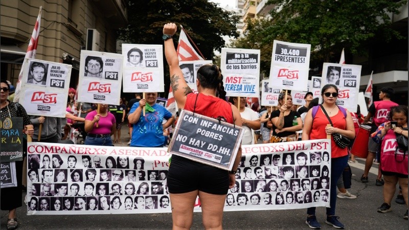 Los participantes de la marcha se concentraban esta tarde en inmediaciones de la plaza San Martín.