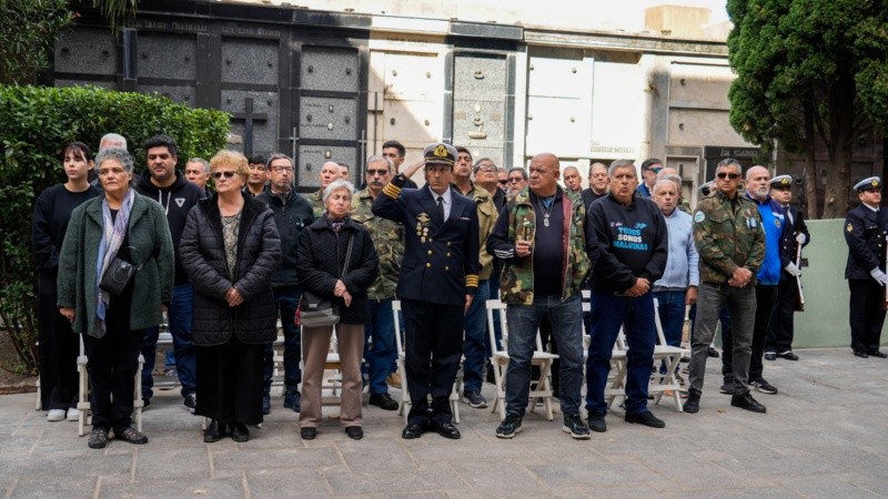 El acto se realizó este martes a la mañana en el cementerio El Salvador.