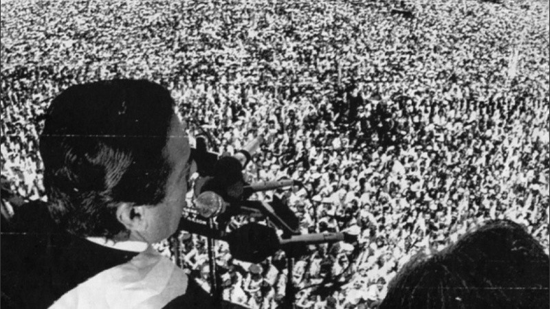 El día de la asunción del ex presidente Raúl Alfonsín.