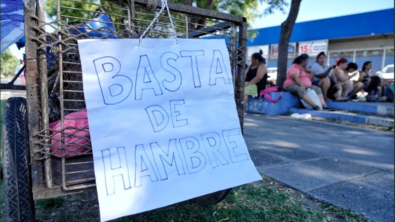 Las protestas por el corte de envío de alimentos a los comedores se multiplicaron en los últimos días.