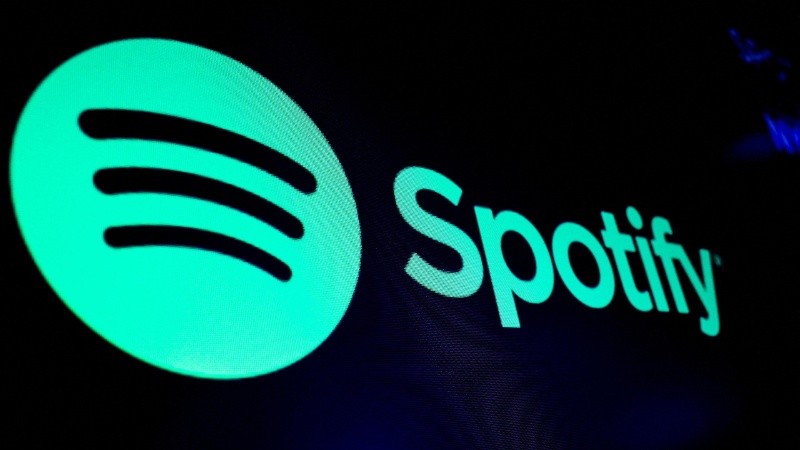 La base de suscriptores premium de Spotify creció 31 millones durante el último trimestre de 2023.