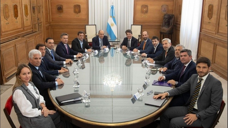 La reuniòn de los gobernadores de Juntos por el Cambio con los ministros Posse y Francos.