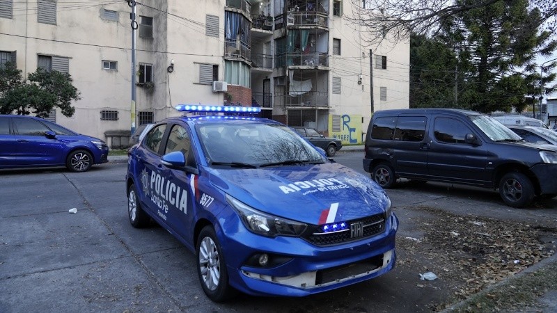 Personal policial trabajando en la zona.