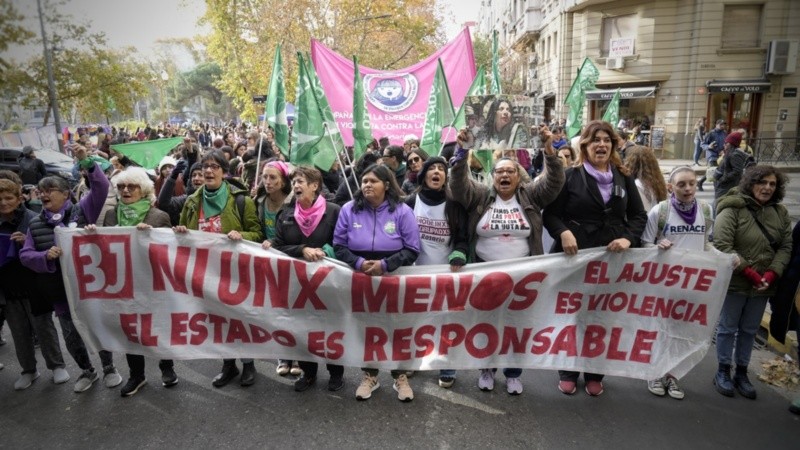 Masiva marcha en Rosario por Ni una menos.