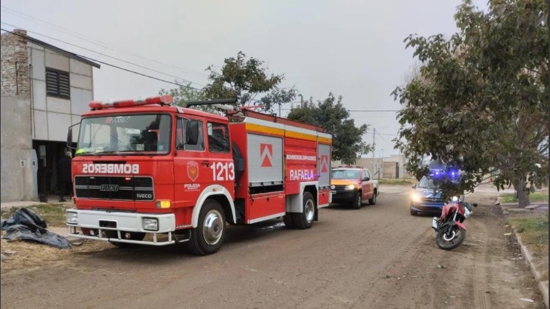 El fuego comenzó pasadas las 9 de la mañana en una casa ubicada en el barrio Mora.