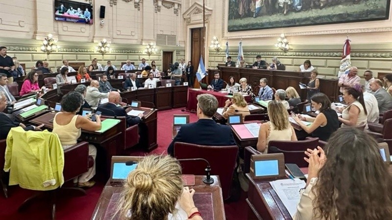 El plan de Unidos es que la Legislatura sancione la ley de necesidad de la reforma antes del fin de las sesiones ordinarias de este año.