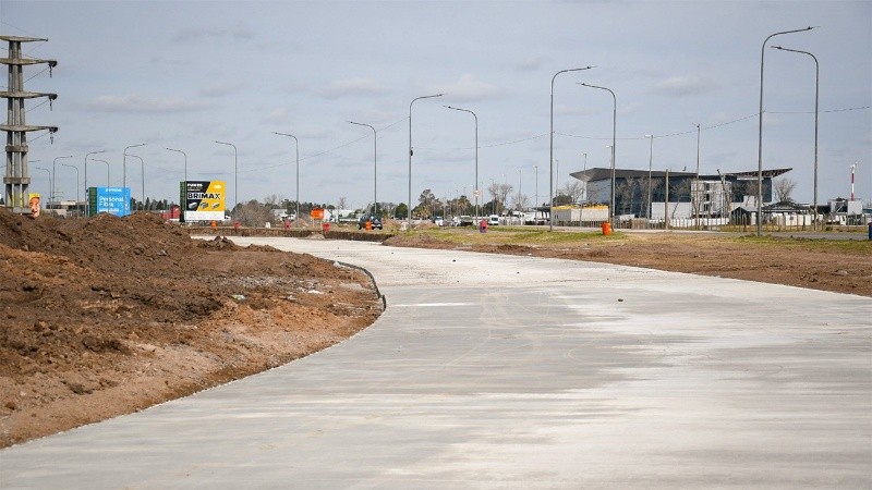 La avenida que corre desde el Aeropuerto de Rosario al Autódromo tendrá obras desde este lunes, y hay desvíos.