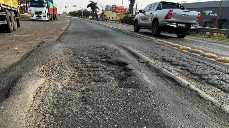 El mal estado de la traza, una posta constante en la Ruta nacional 33.