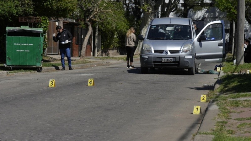 Se relevaron doce vainas servidas en el lugar del asalto.