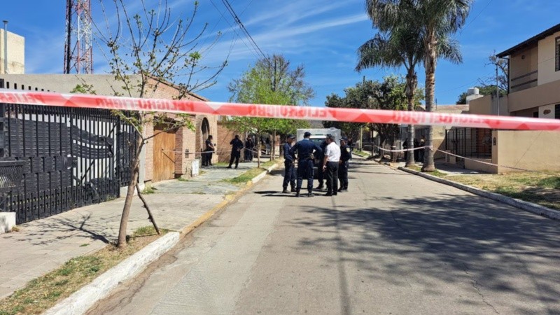 El crimen tuvo lugar en la zona céntrica de la localidad del Gran Córdoba.