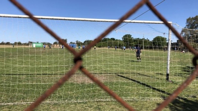 Un nuevo incidente en la Liga Amateur Platense obligó a suspender la jornada de mayores entre dos clubes.