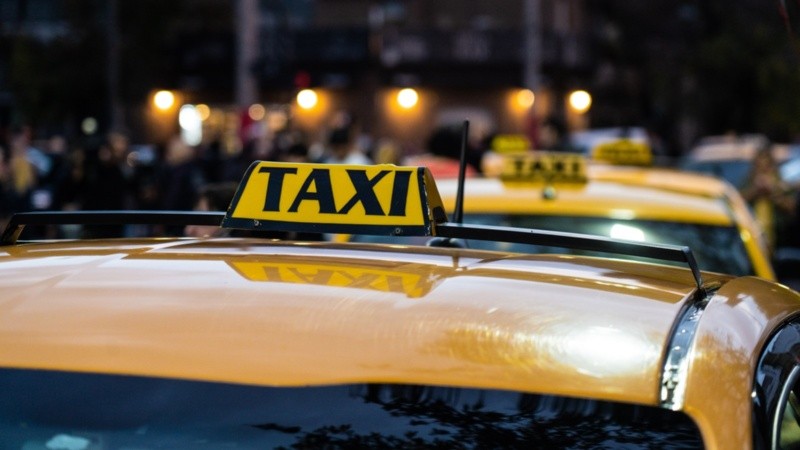 Choferes de taxis tendrán su propia app desde diciembre.