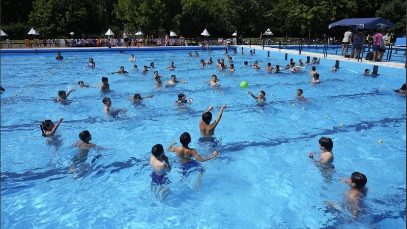 Arrancó la temporada de verano de las piletas municipales.