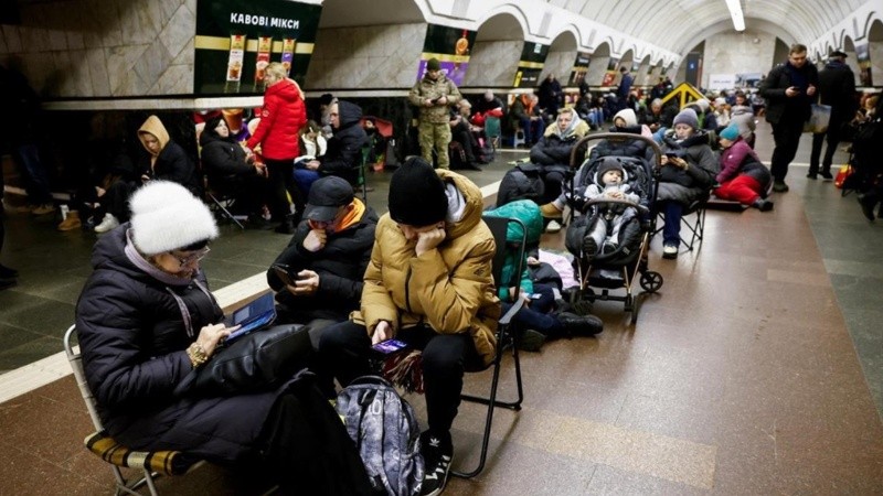 Ucranianos refugiados durante la madrugada de Navidad.